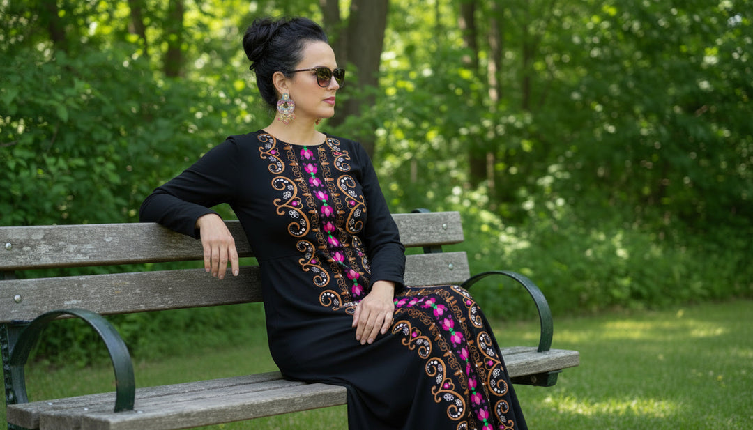 Women's long-sleeved dress (extended)